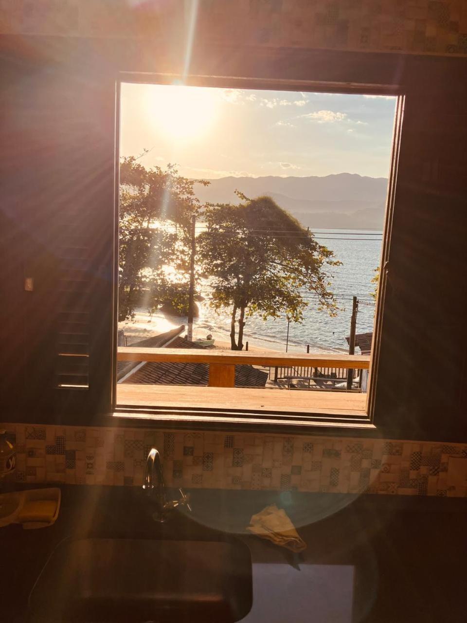 Yellow House Beira Mar Portinho Villa Ilhabela Luaran gambar